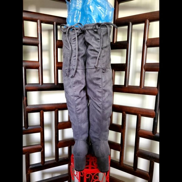 NWT Women's Tie Back Boots - Picture 3 of 10